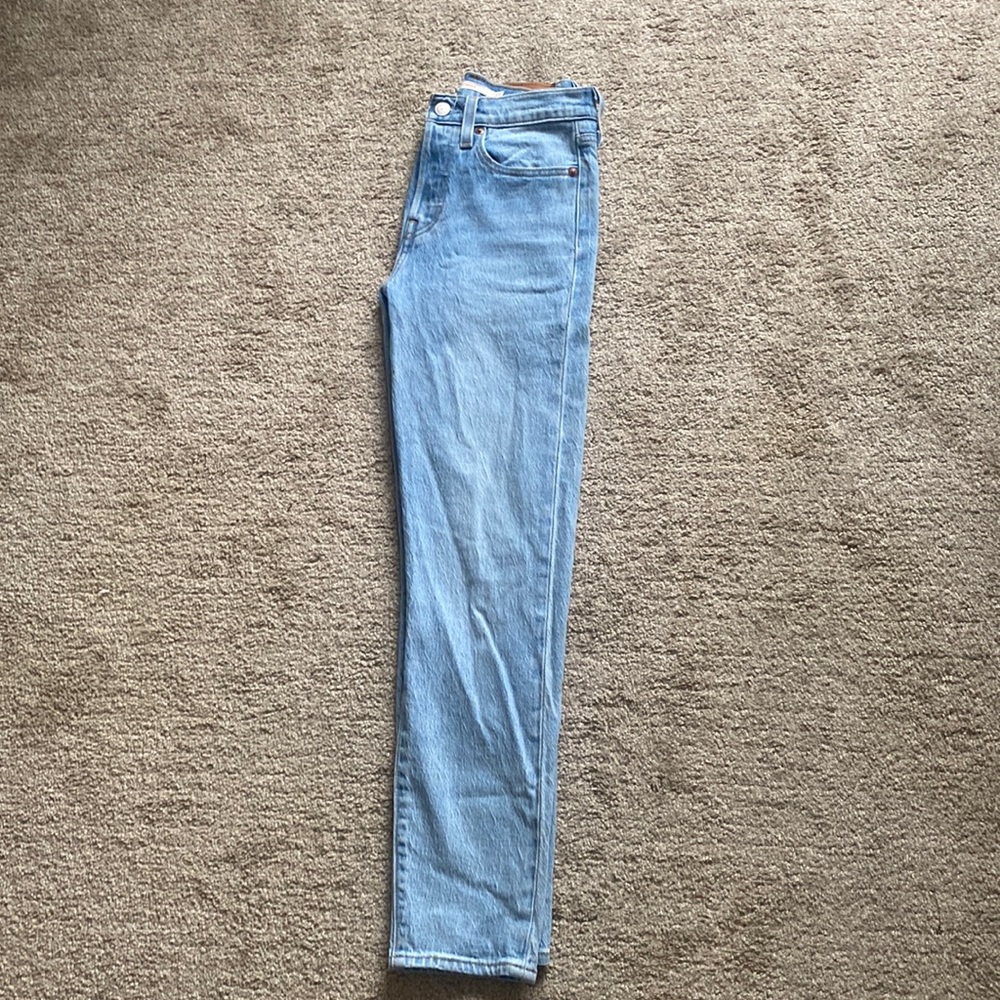 Levi’s wedgie
